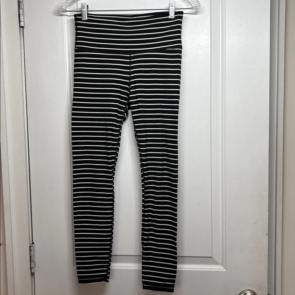 Athleta Elation Virasana Stripe 7/8 Tight - Picture 3 of 11